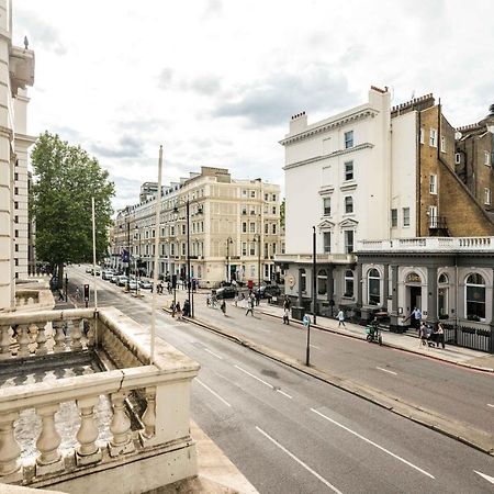 Four Beds By The Station Appartement Londen Buitenkant foto